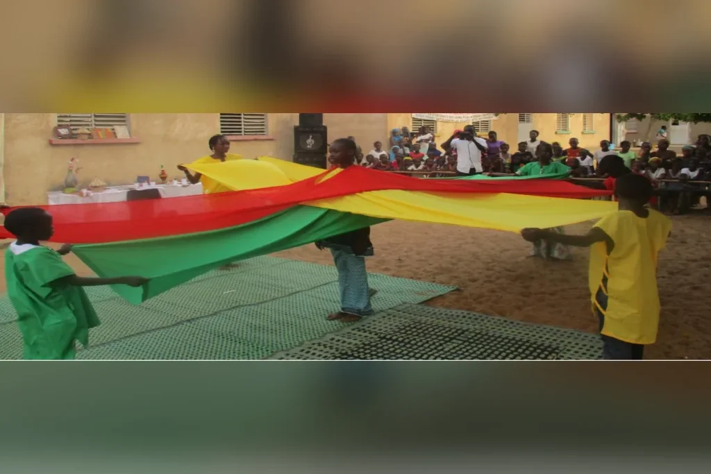 Éducation à la Citoyenneté dans un Environnement Protecteur au Sénégal (ECEPS)